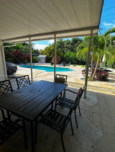 1448 Dewey Street – photo 2