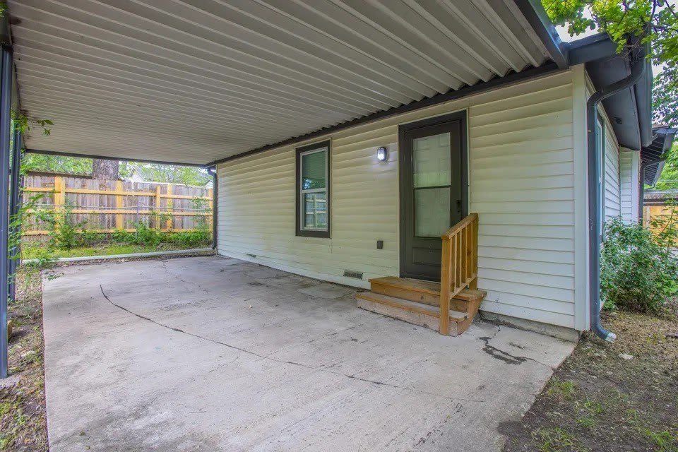2329 Connor Avenue – photo 3