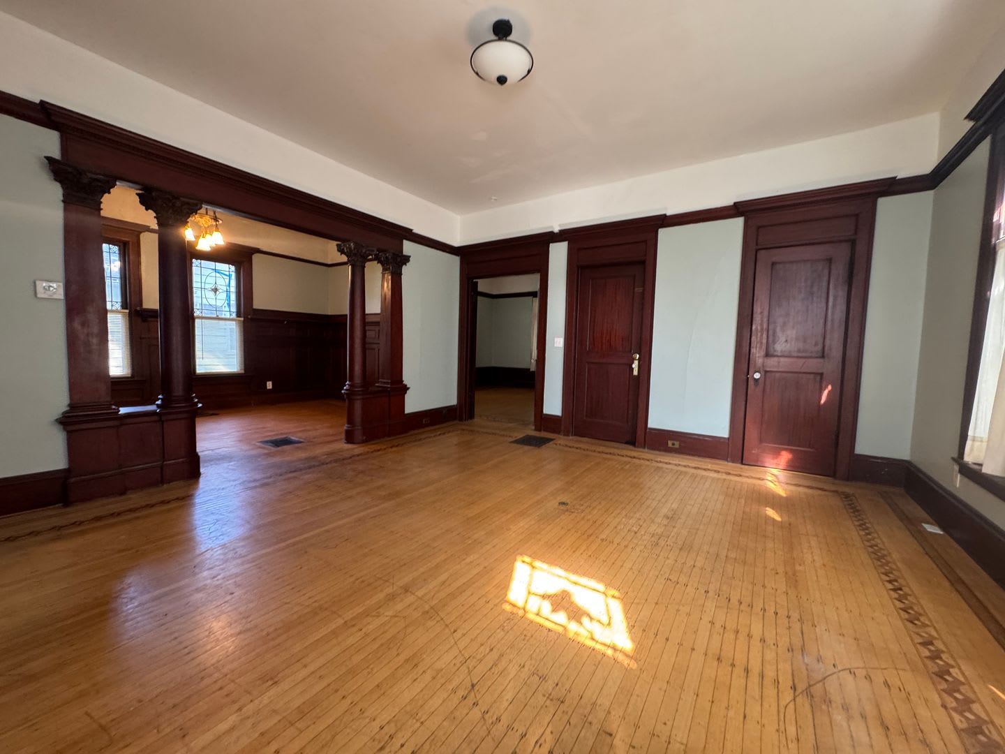2526 Polk St NE – photo 5