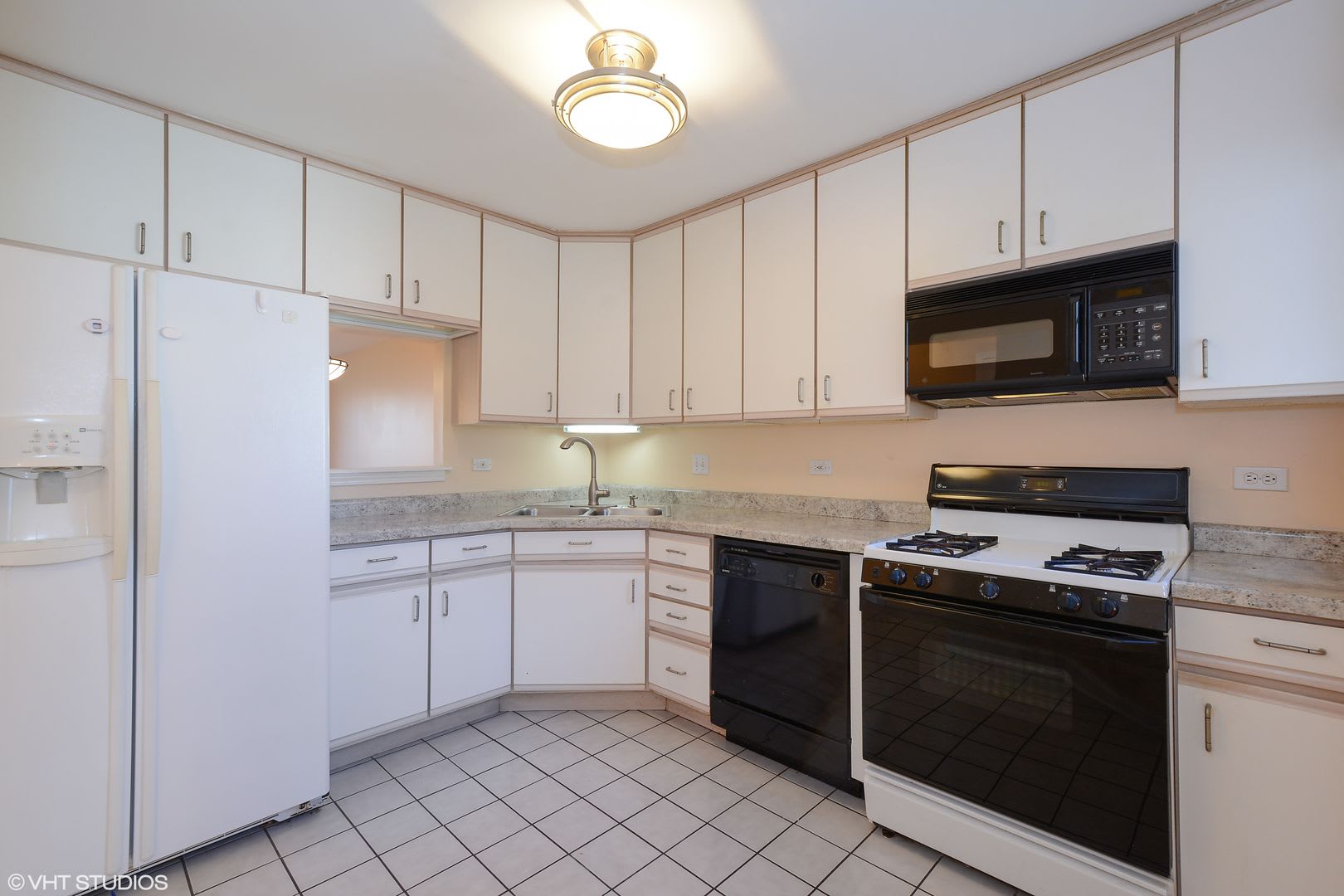 Gorgeous 2 Bedroom Townhome Available In Palatine – photo 4