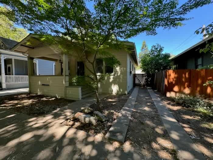 320 23rd Street – photo 2