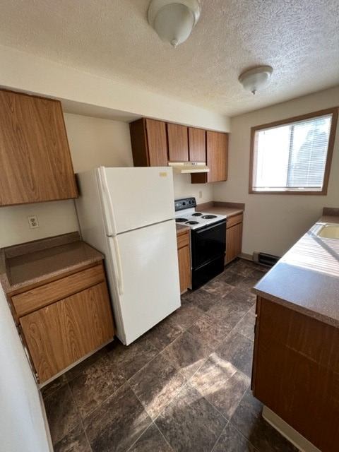 8819 N Colton St – photo 4