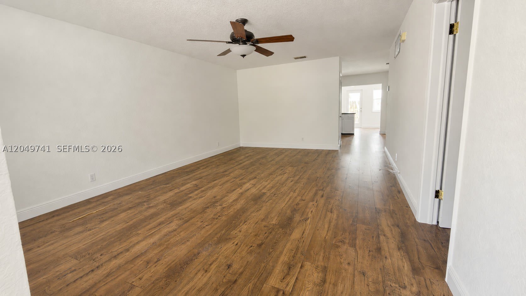 5040 Ne 14Th Ter – photo 3