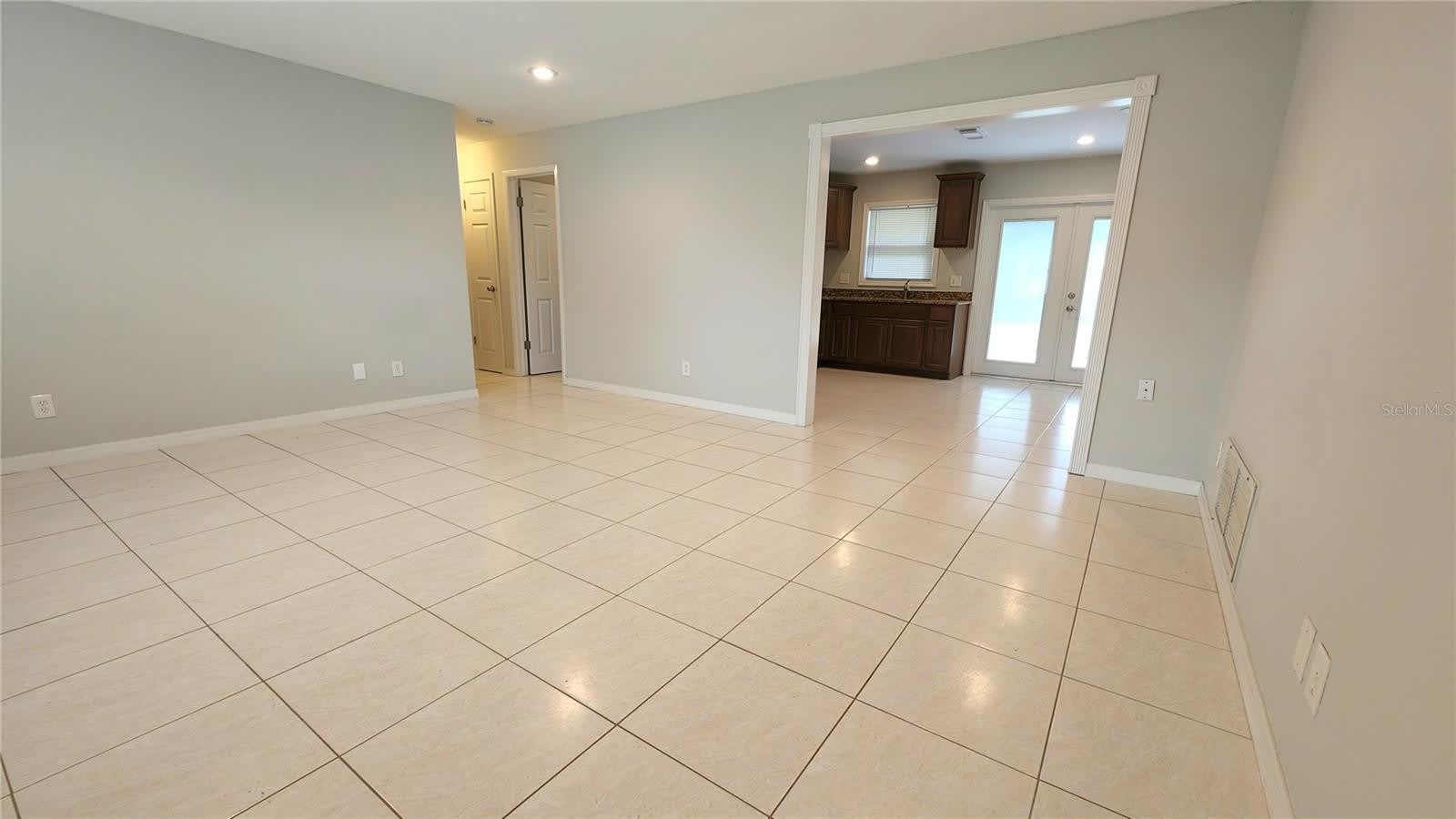 2834 STATE ROAD 590 – photo 3