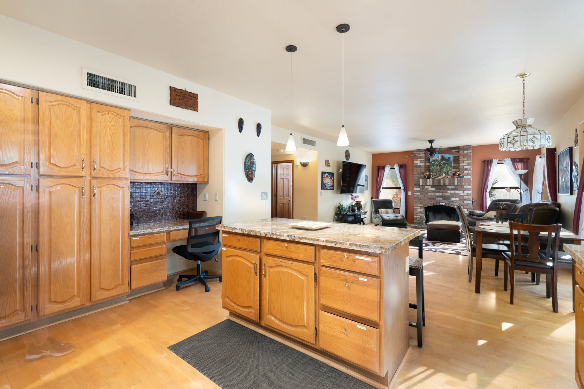1126 W Wagner Dr – photo 5