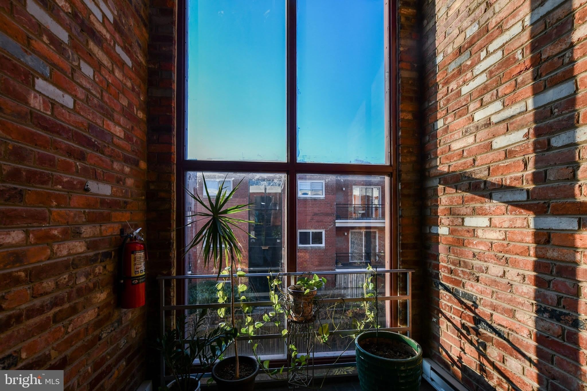 1386 Bryant Street Ne – photo 4