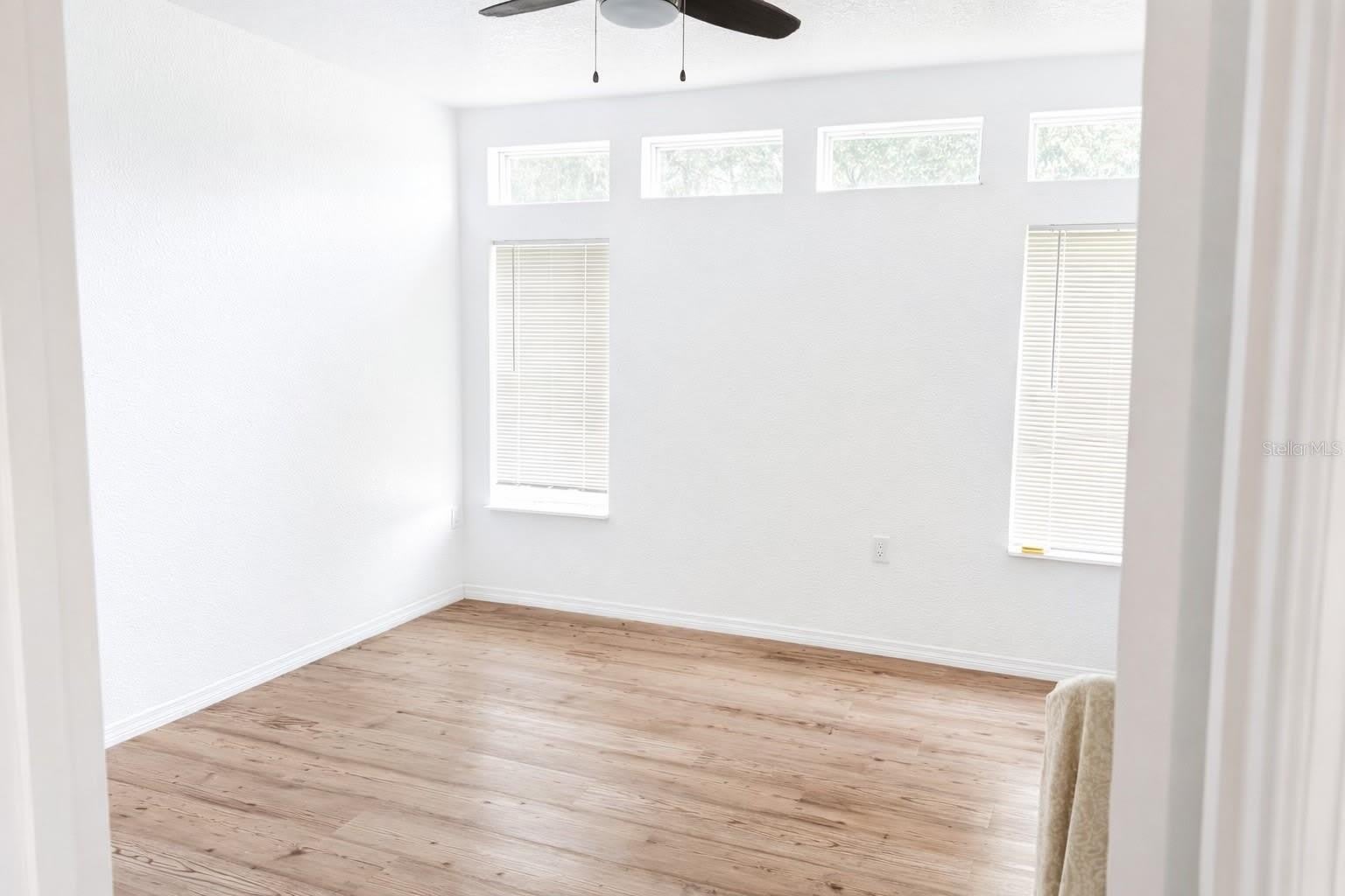 10121 EVANSTON Lane – photo 5