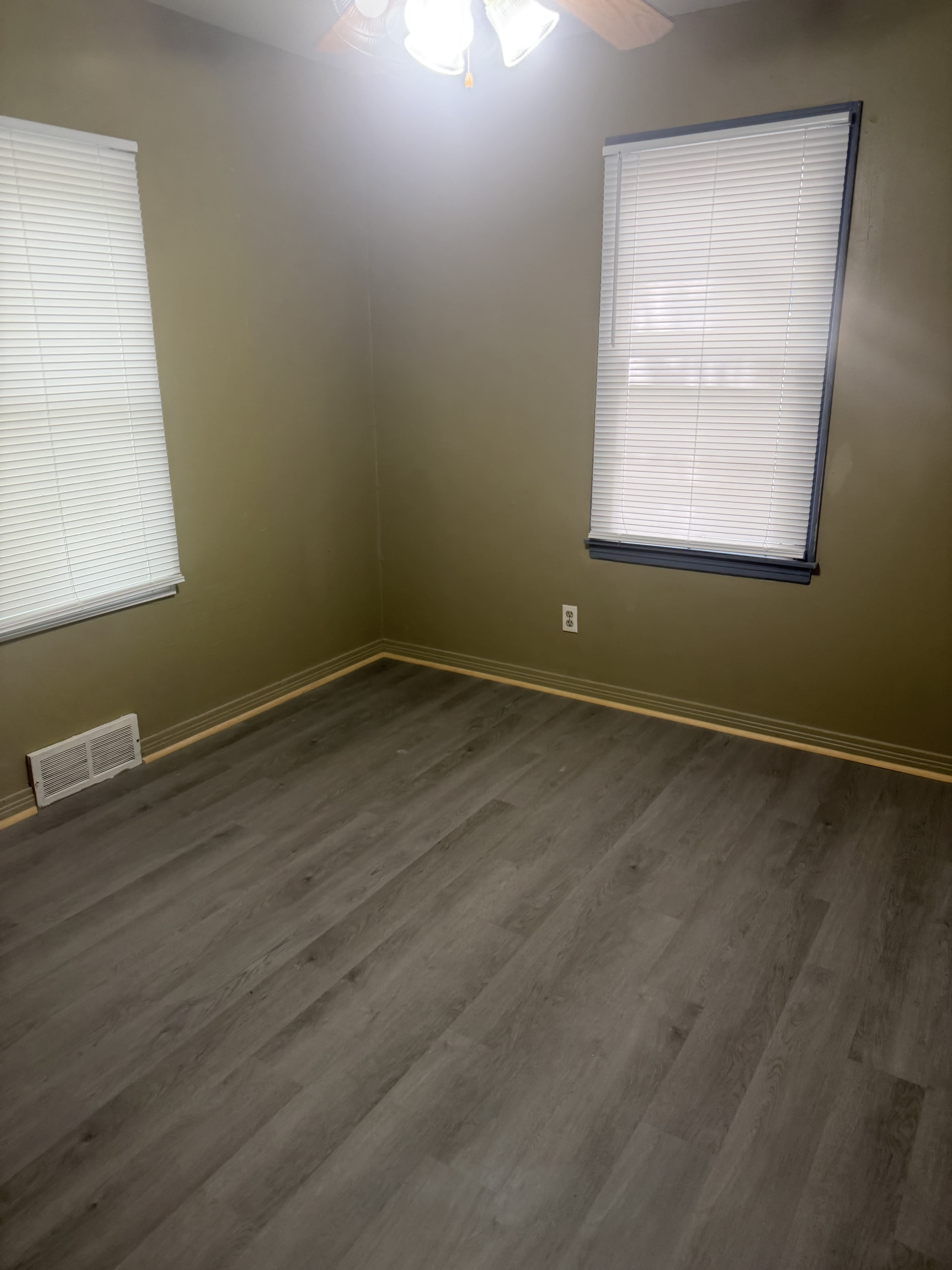 2356 S Volutsia Ave – photo 5