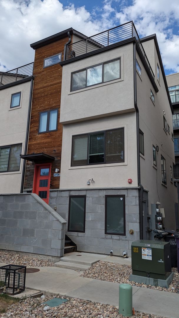 STUNNING 4-LEVEL TOWNHOME IN HIGHLANDS W/ 2-CAR GARAGE +AMAZING ROOFTOP DECK WITH VIEWS! – photo 2