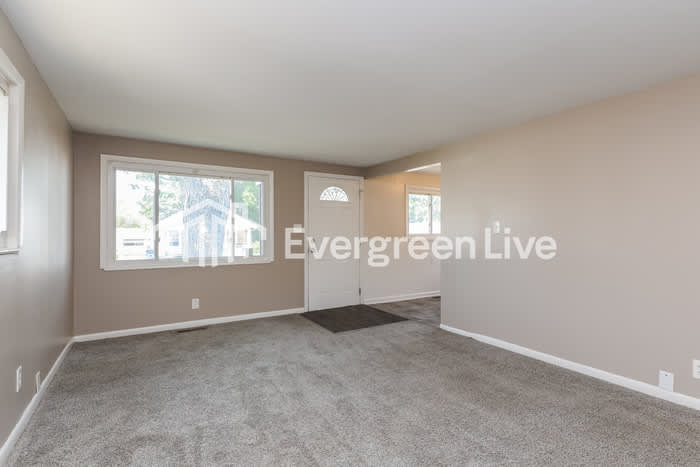 4014 Woodcliffe Avenue – photo 4