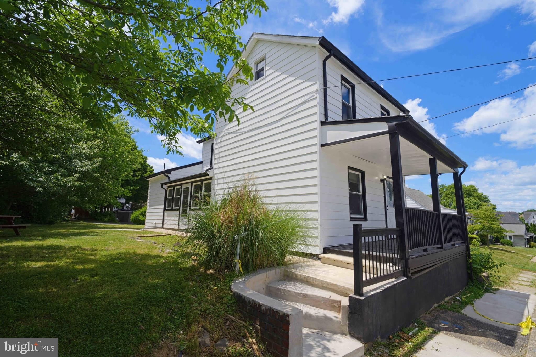 828 MILL ST – photo 2