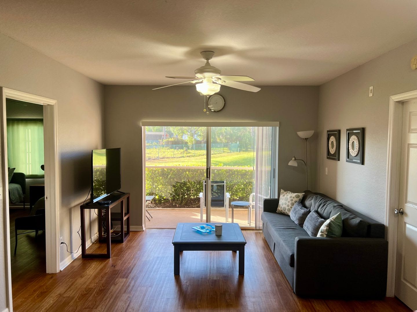Very Reasonable Rate Fully Furnished Lovely Furnished 2 Bed 2 Bath Ground Floor Seasonal – photo 4