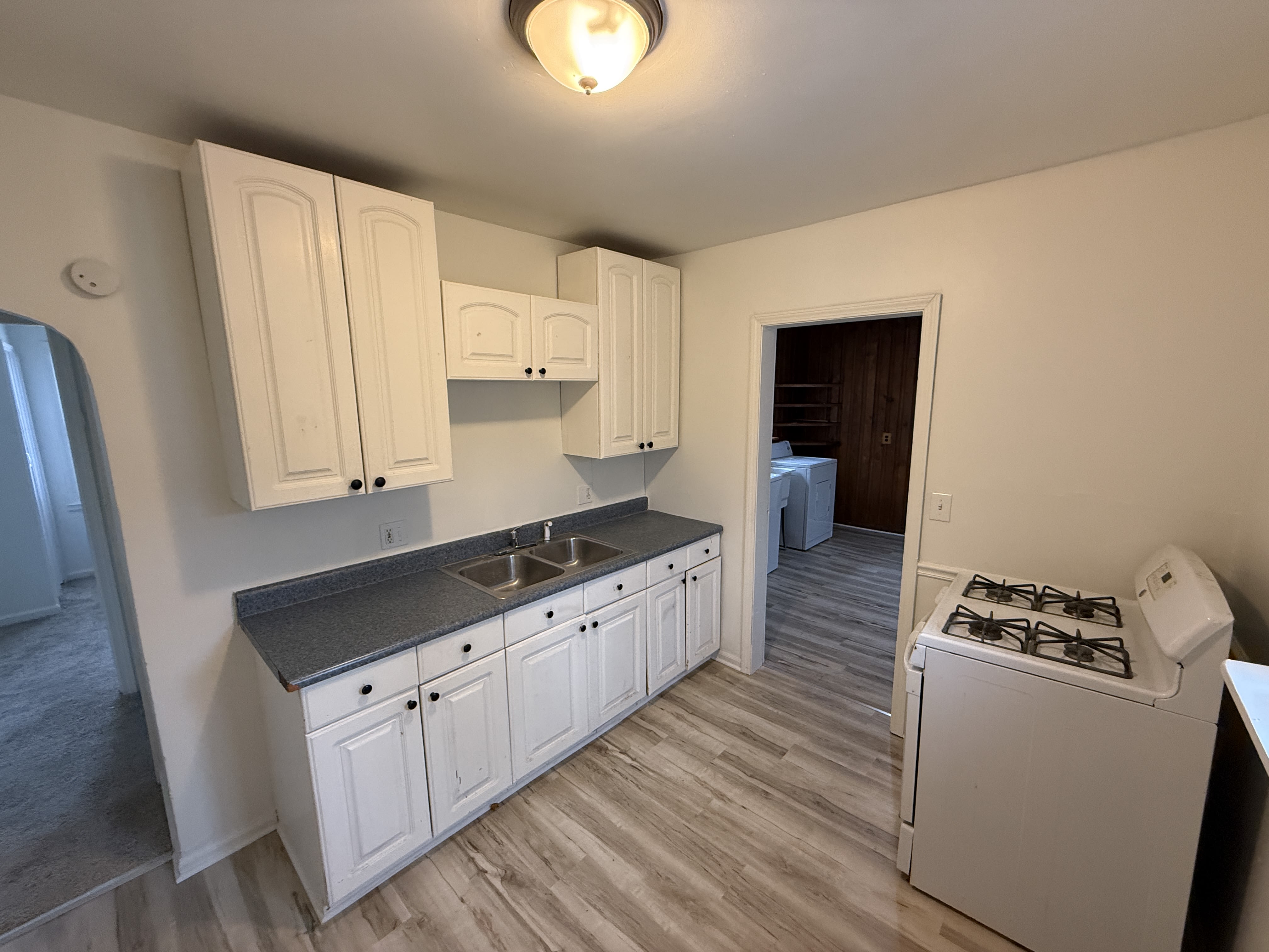 12408 Sarsfield Ave – photo 3