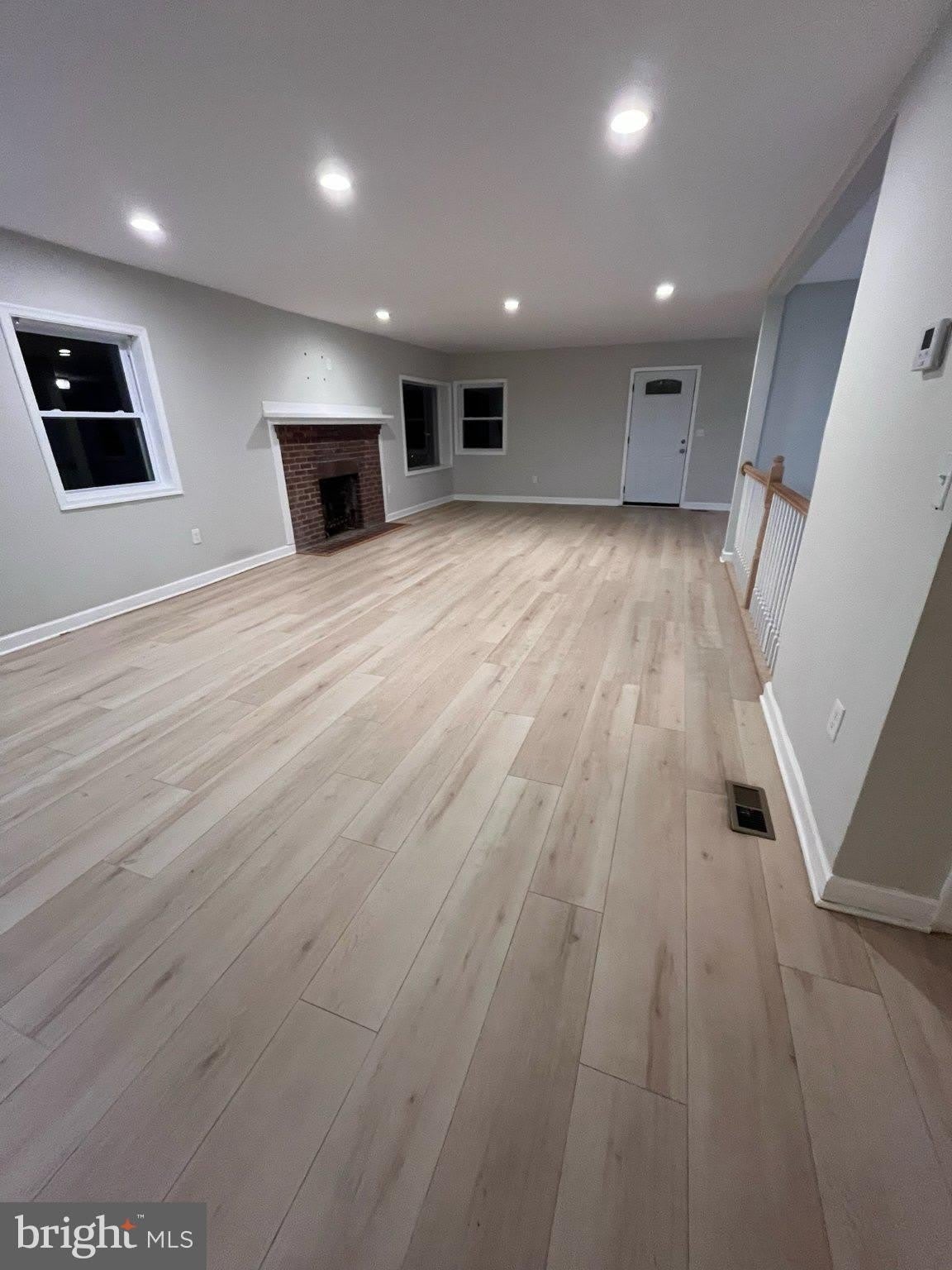 5100 SUITLAND Road – photo 5