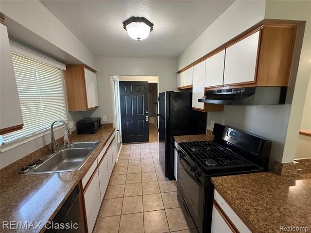 2191 N MILFORD Road – photo 1
