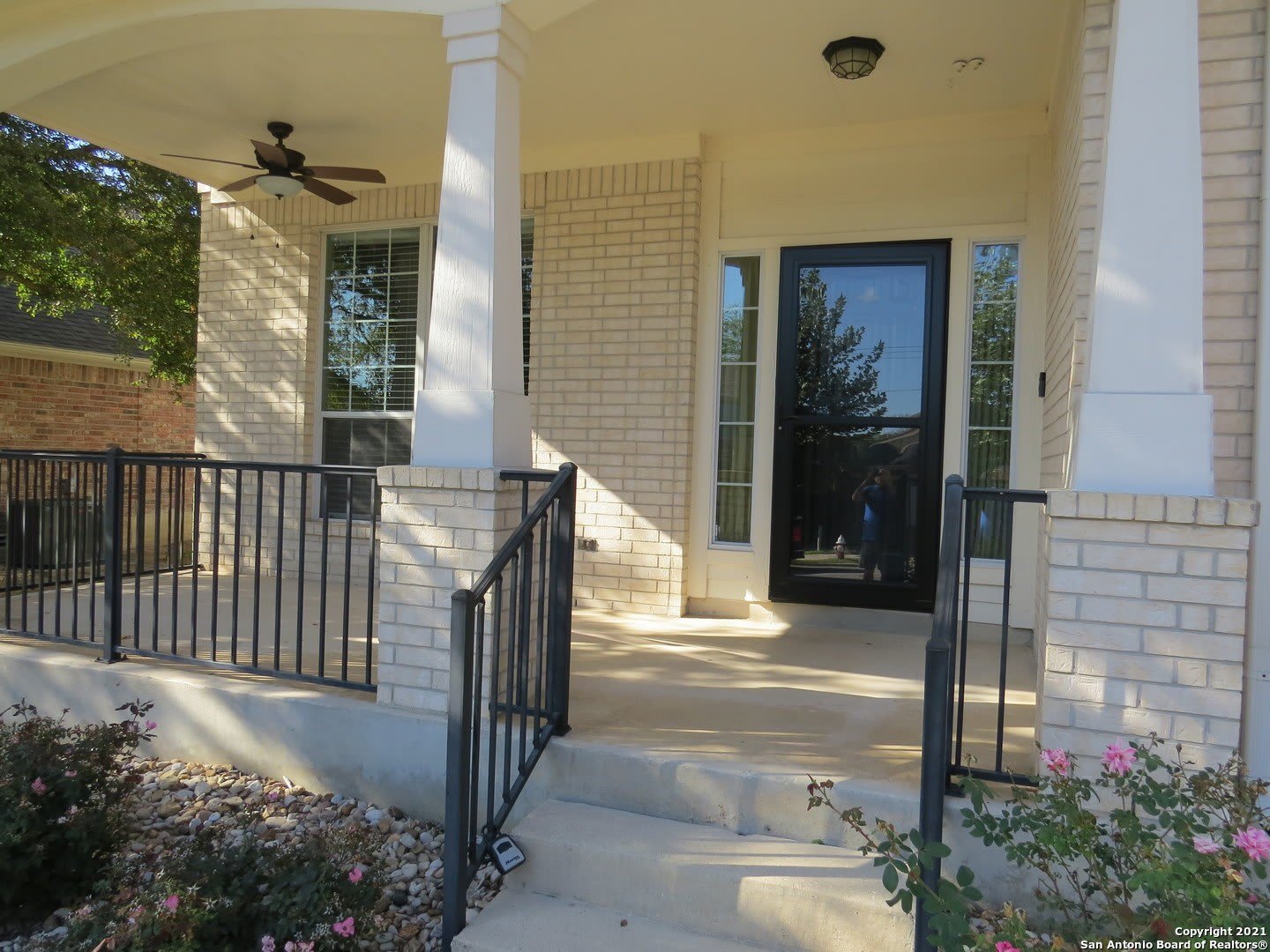 519 GINSBERG DR – photo 2
