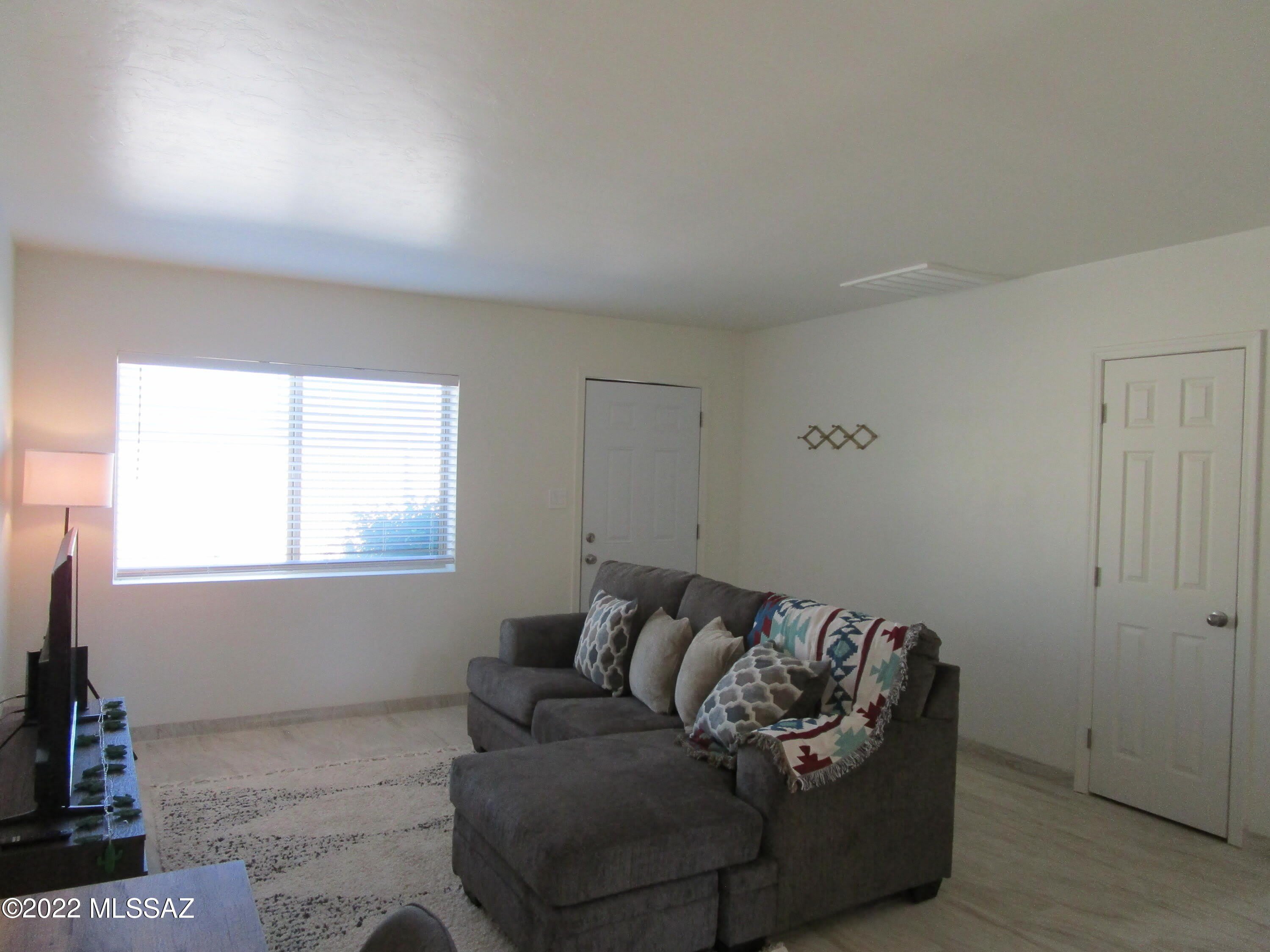 1627 E 13Th Street – photo 3
