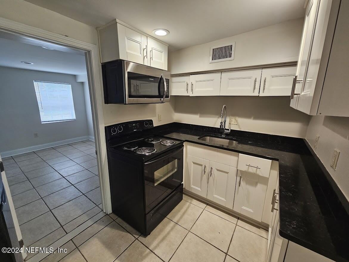 925 PHILLIPS Street – photo 4