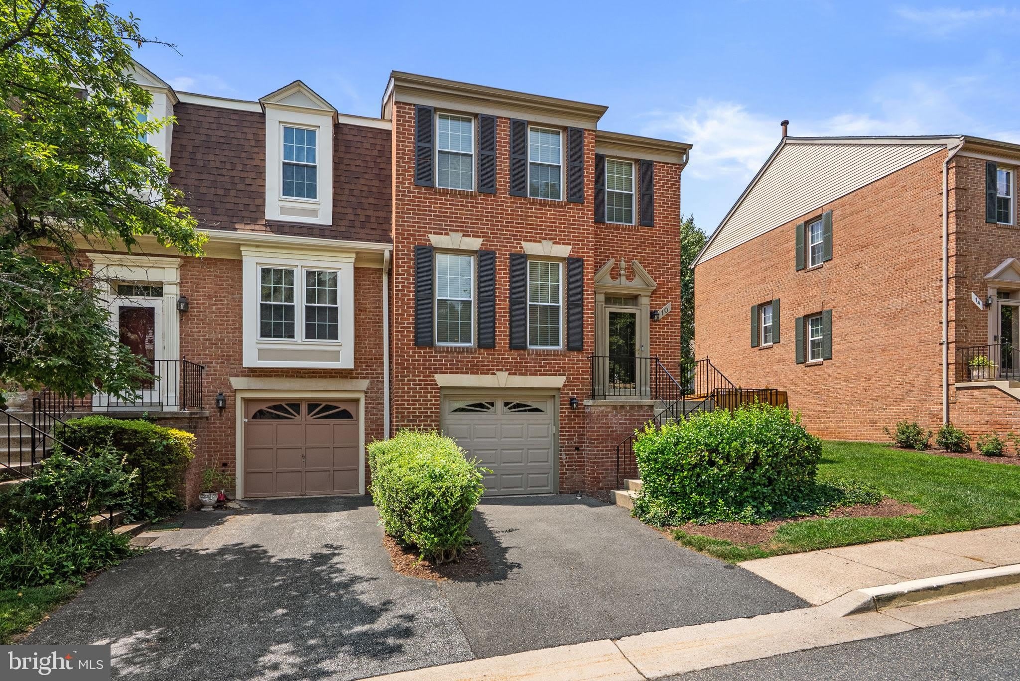 10 Loganwood Court – photo 2