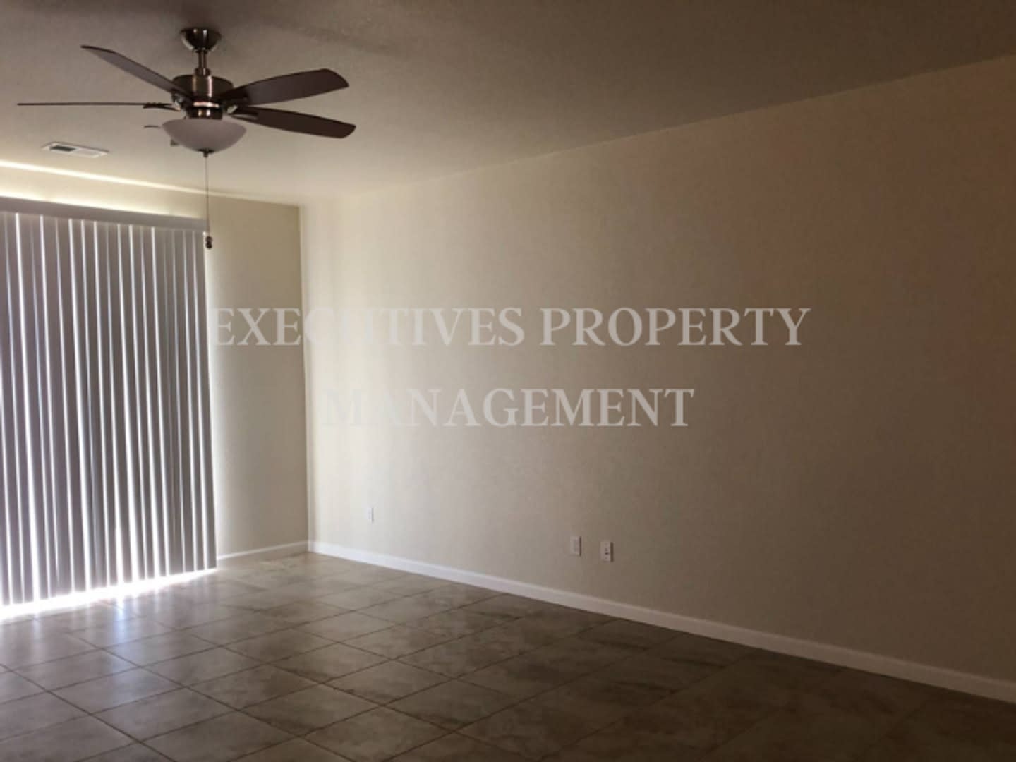 For Rent – photo 5
