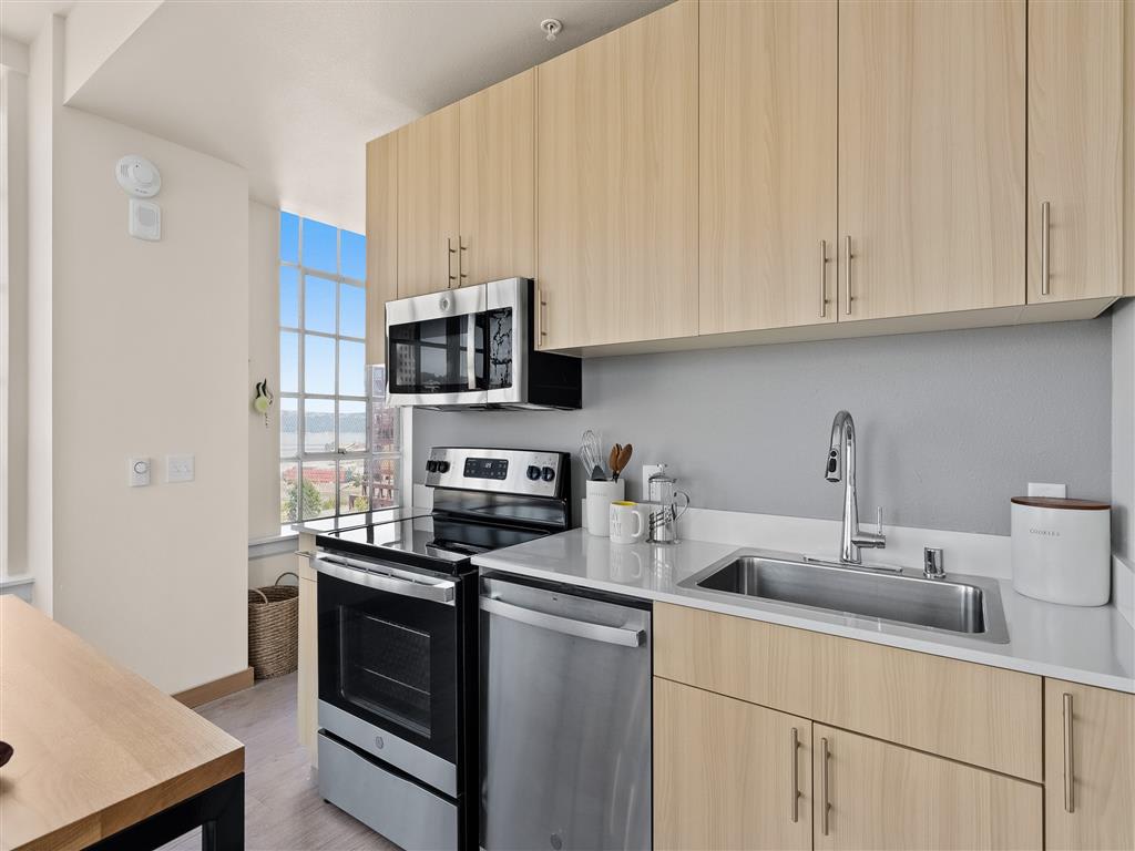 The Astor – photo 2