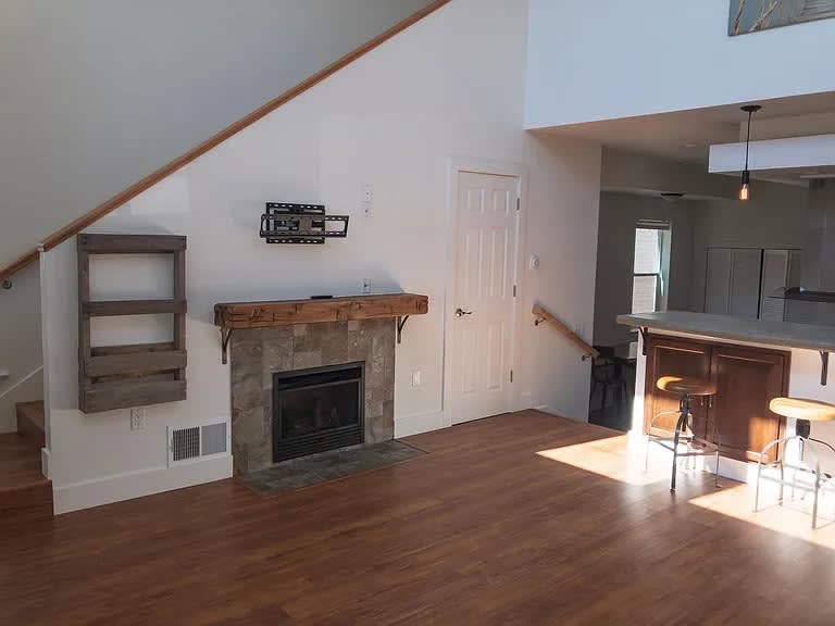 3835 N Williams St – photo 2