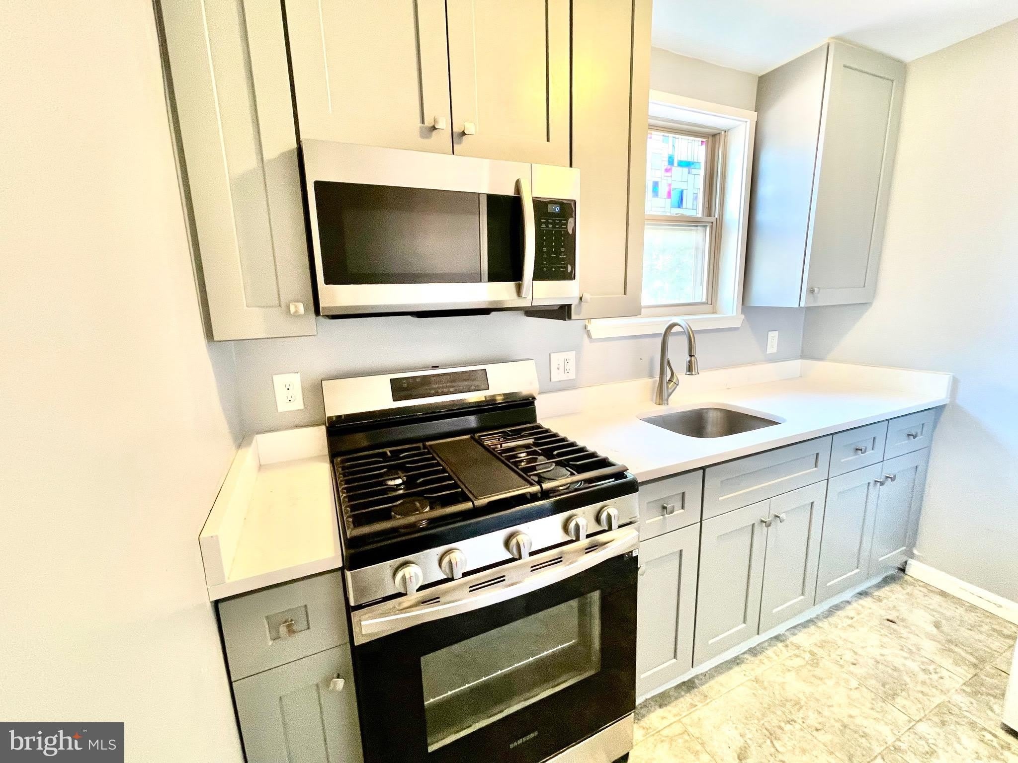 108 Varnum Street Ne – photo 4