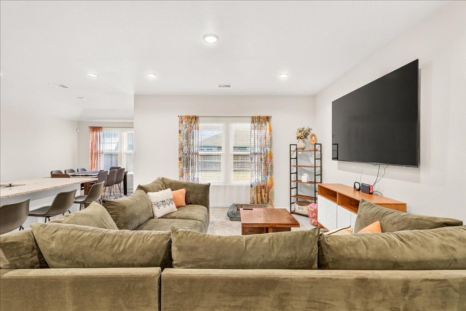 3913 Targaryen Way – photo 4