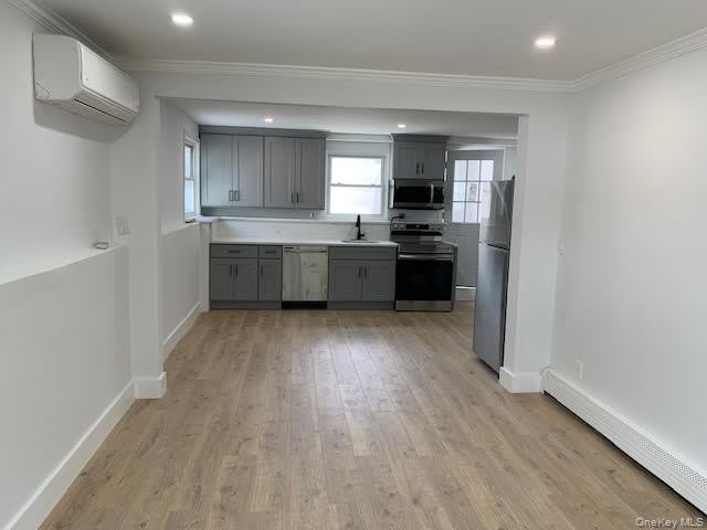 25 Jerome Street – photo 2