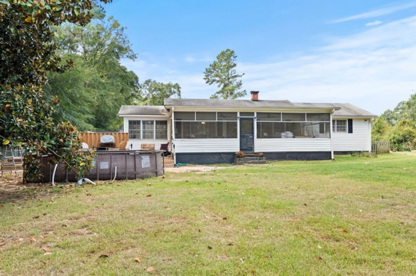 Three Bedroom Two Bath – photo 1