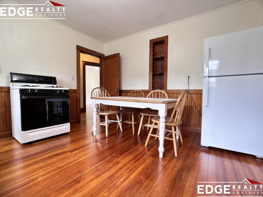 41 Hobart St. – photo 3