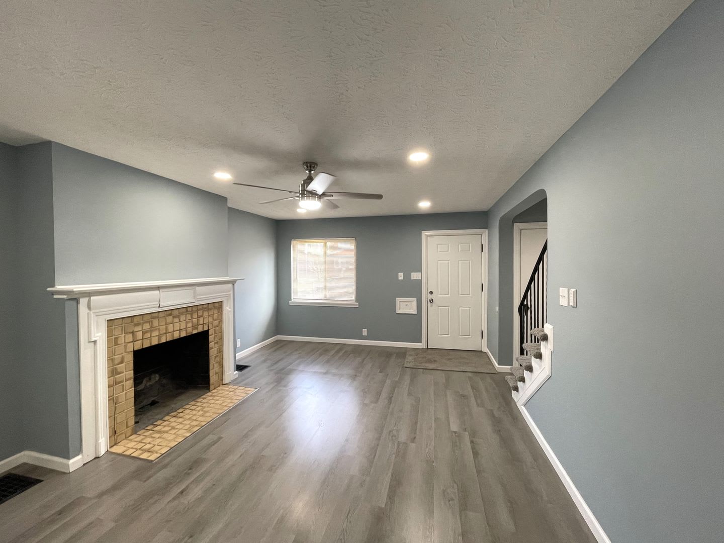 1285 Linwood Ave – photo 5