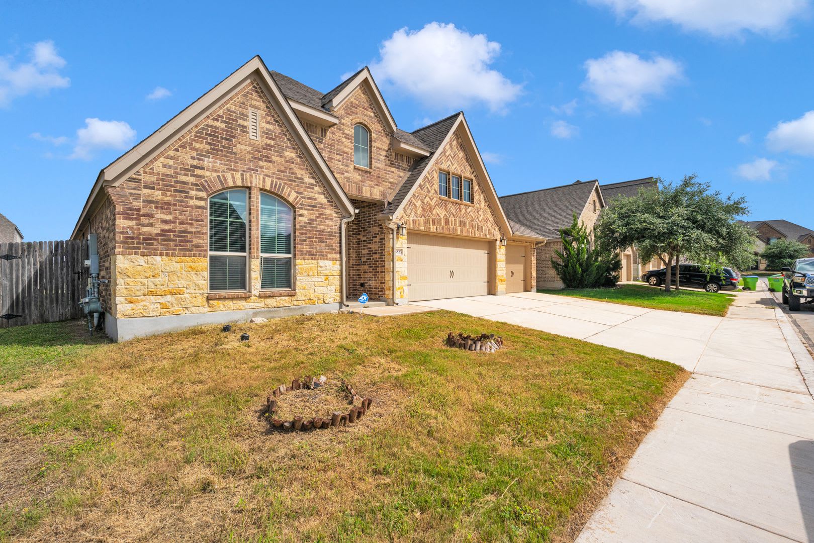 Stunning 4 Bedroom in the desirable Kallison Ranch Community! – photo 2