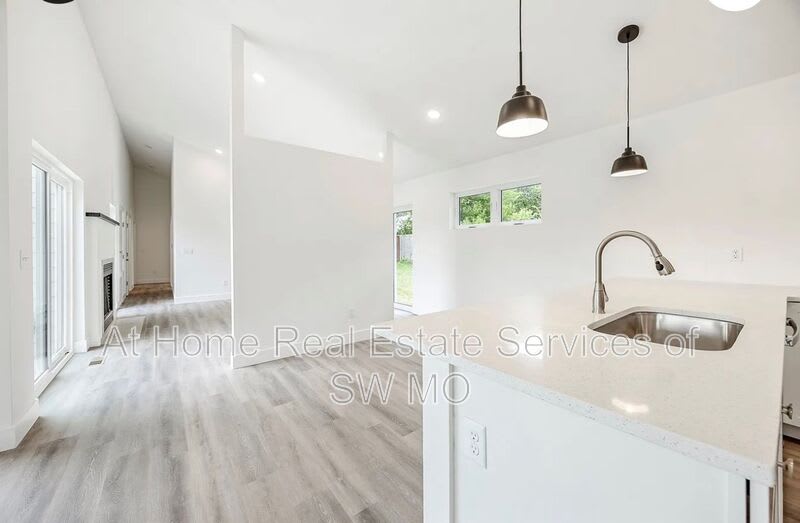 3481 W Moark St – photo 4
