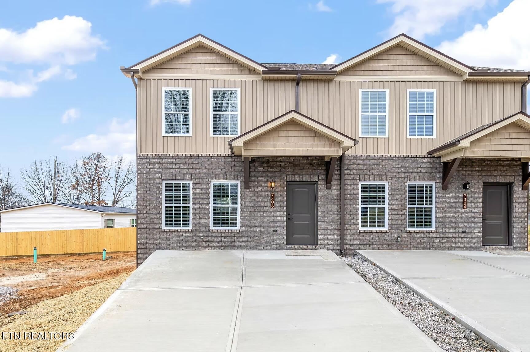 7306 Green Estates Way – photo 1