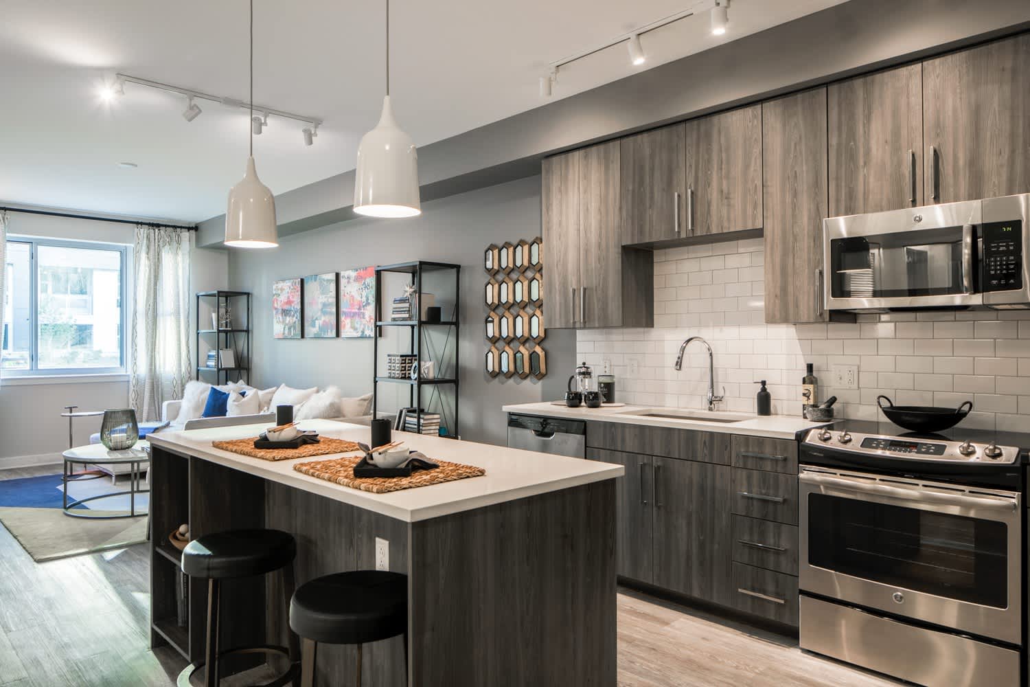 Anthem House – photo 1