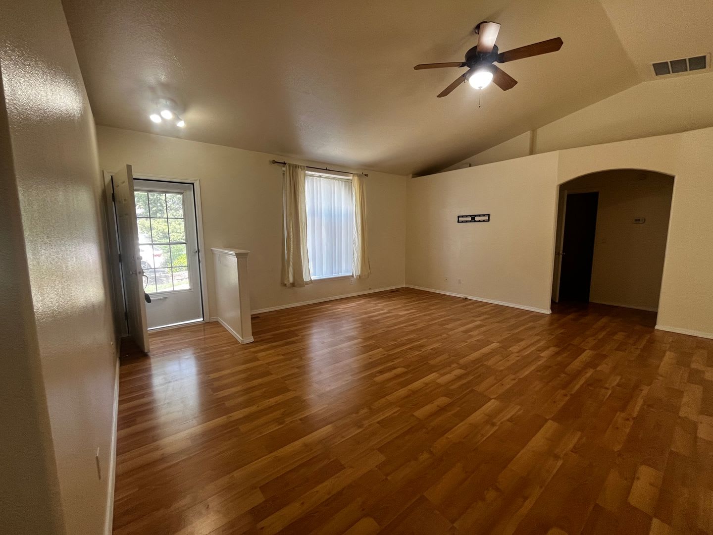 11283 Glen Ellyn – photo 2