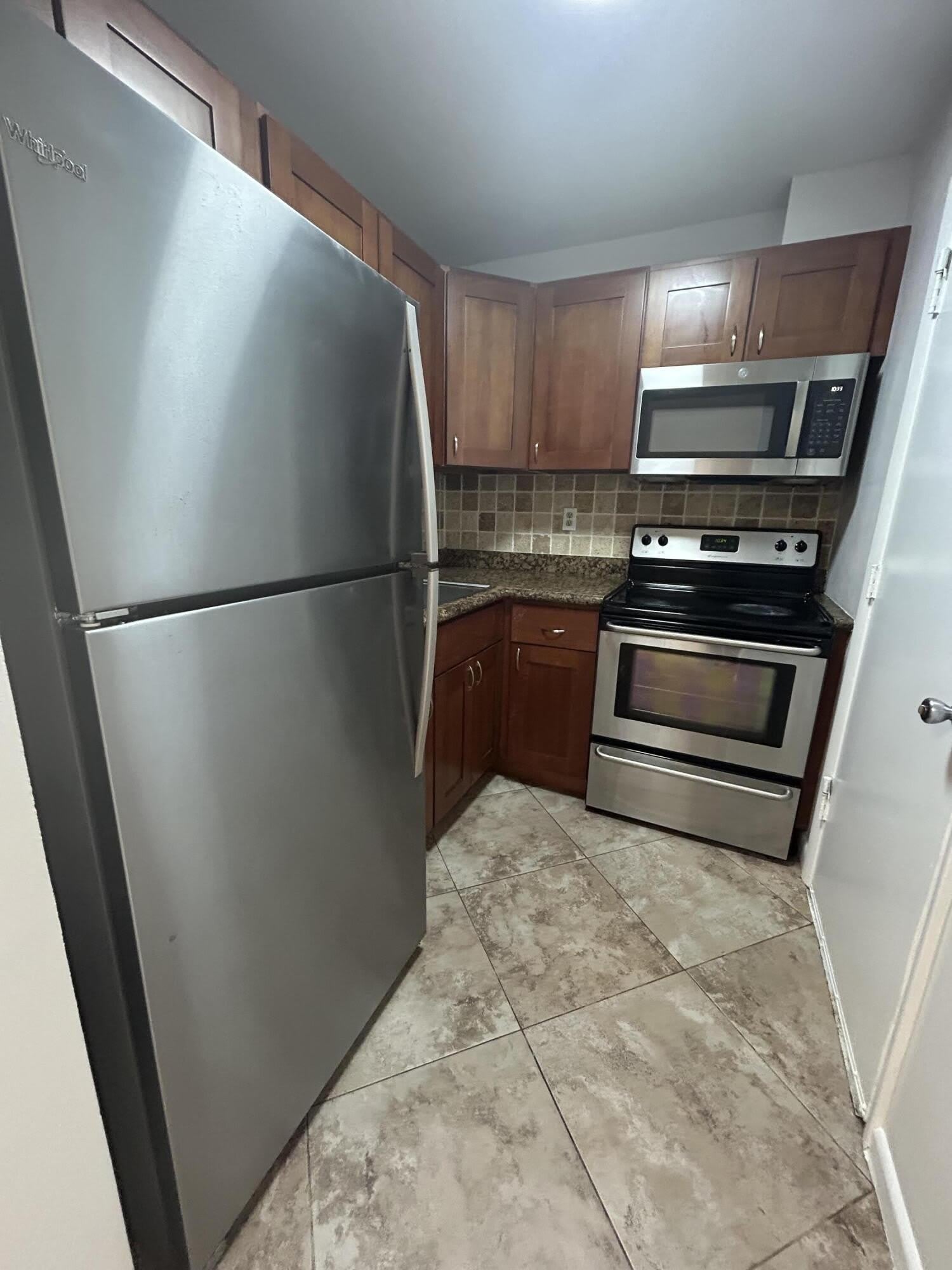 3550 NW 8TH Avenue – photo 2