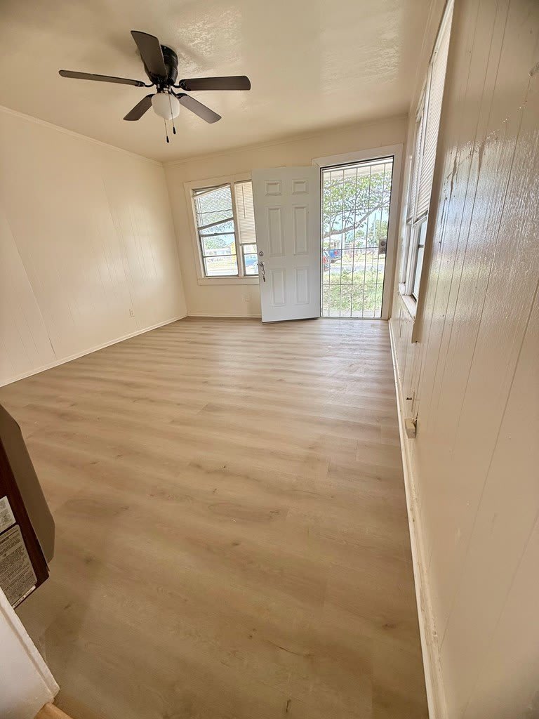 2025 W 5th St – photo 2