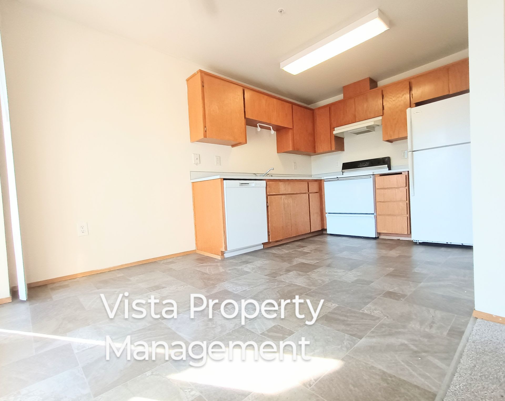 BIG 2 Bed / 2 Bath apartment, commute friendly Bonney Lake location! – photo 2