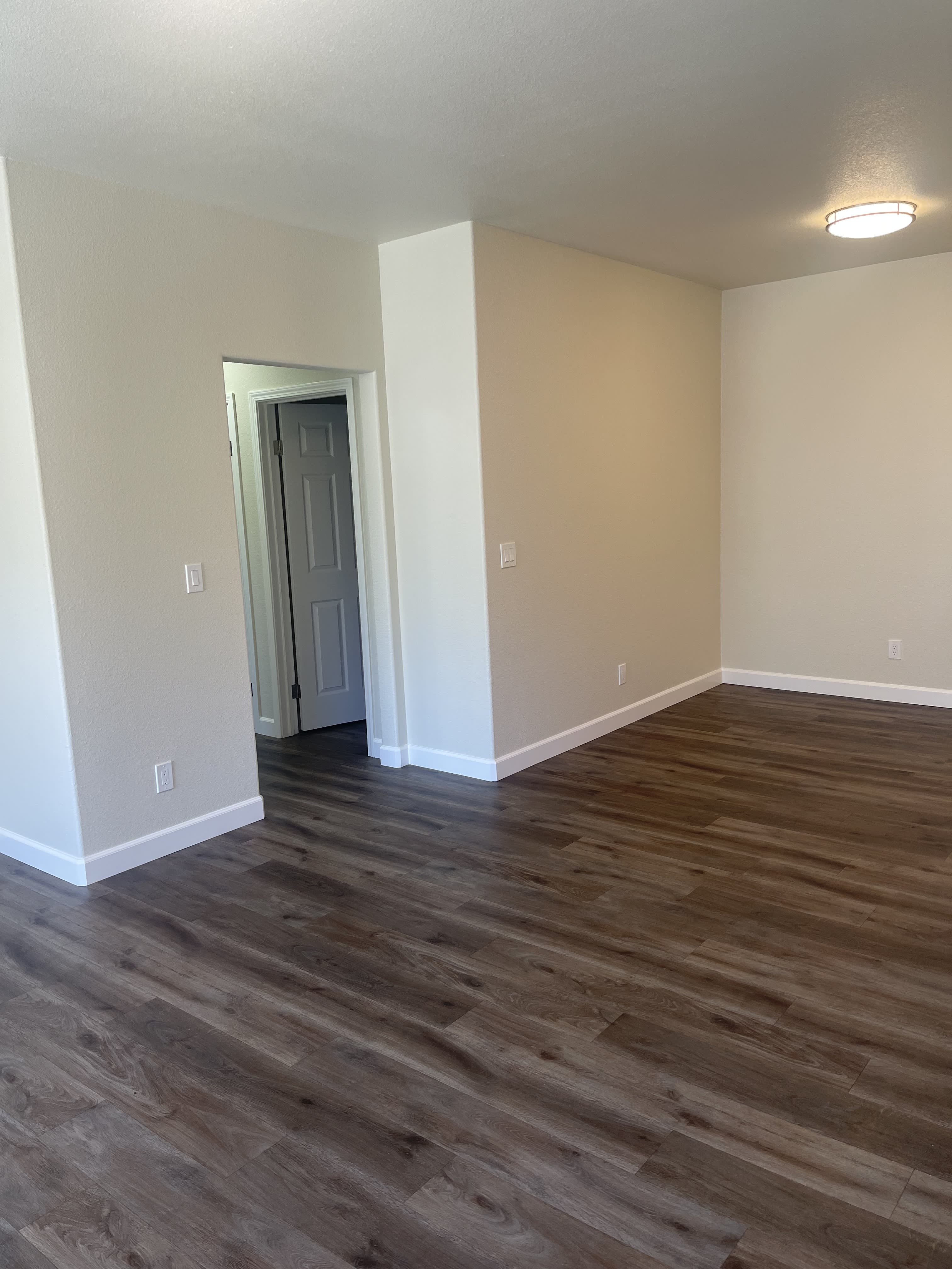 1064 Prospect Avenue – photo 3
