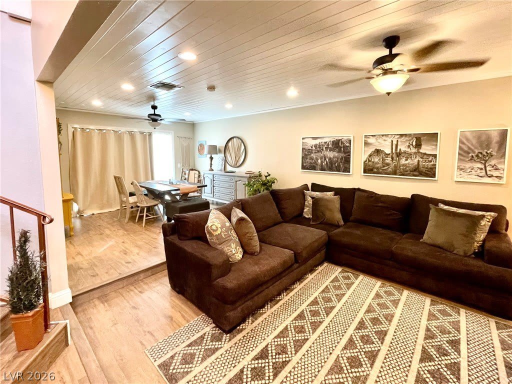 2246 Windsor Drive – photo 5