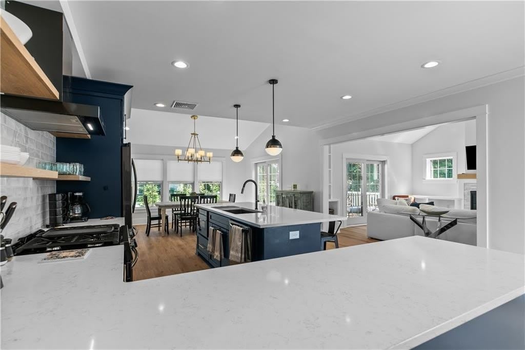 561 Bristol Ferry Road – photo 5