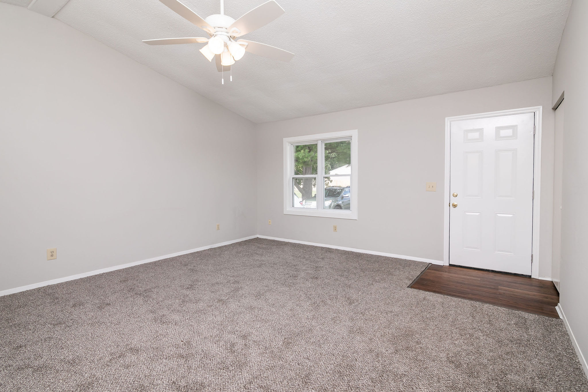 1113 Bryn Mawr Avenue – photo 2