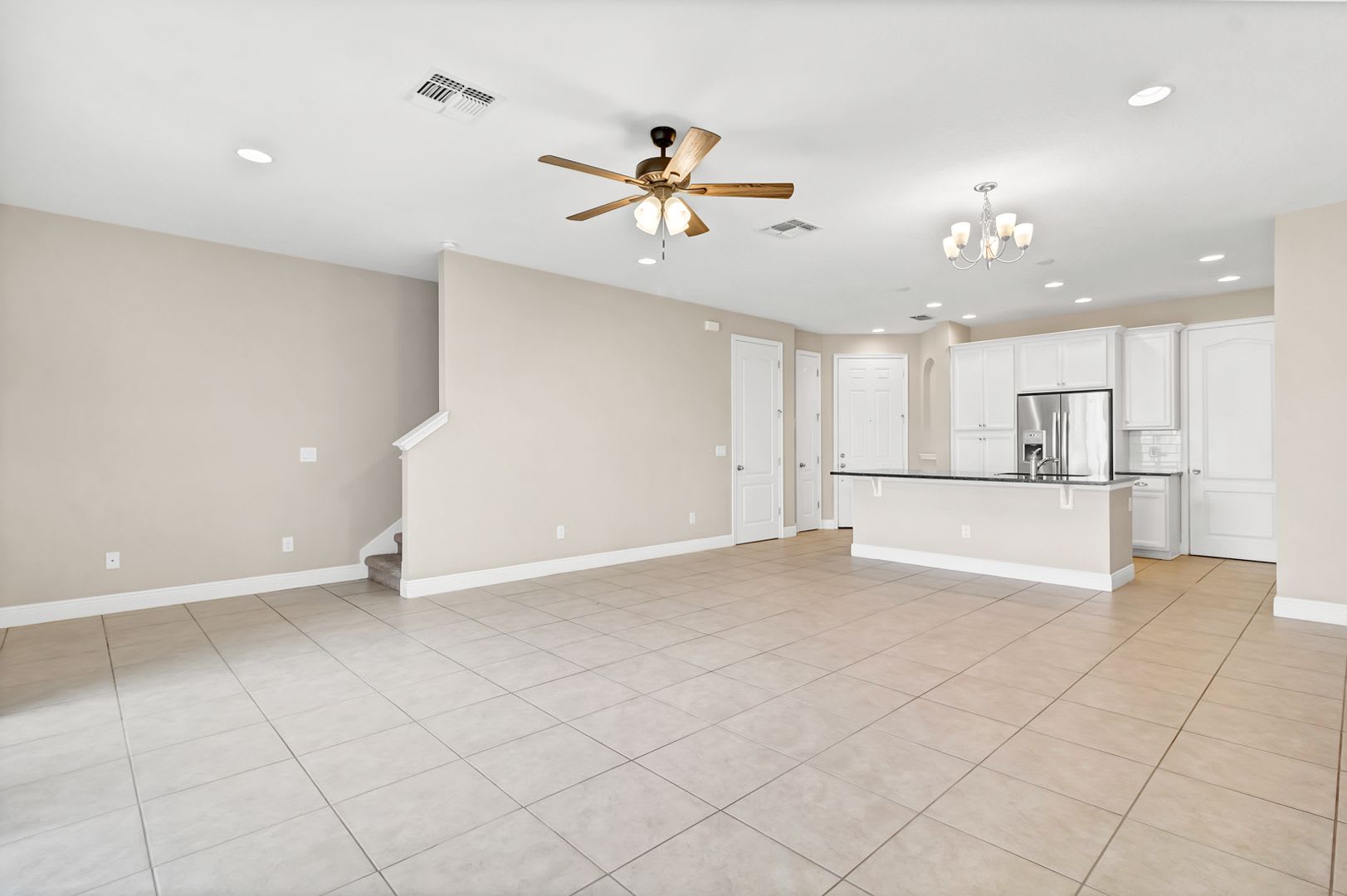 Beautiful 3 Bedroom Townhome In Gated Eagle Creek Golf Community Lake Nona – photo 3