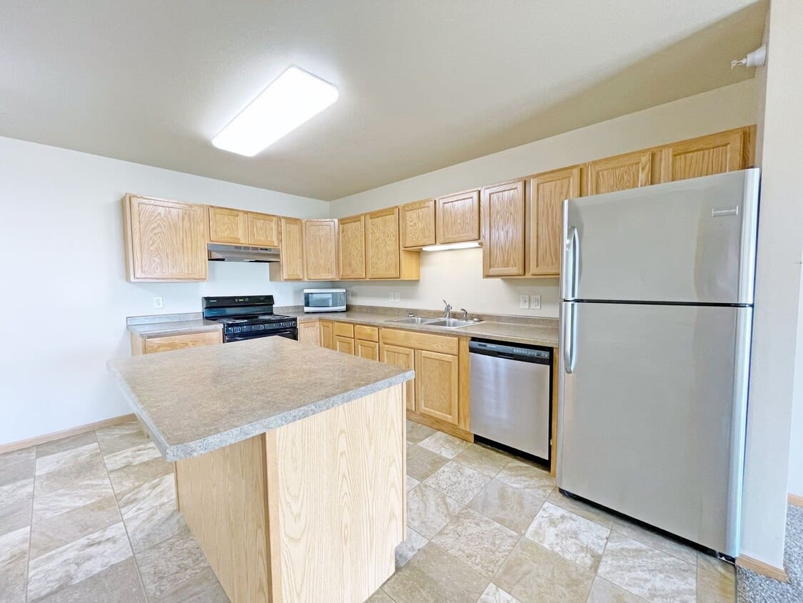 Northern Plains Apartments – photo 4