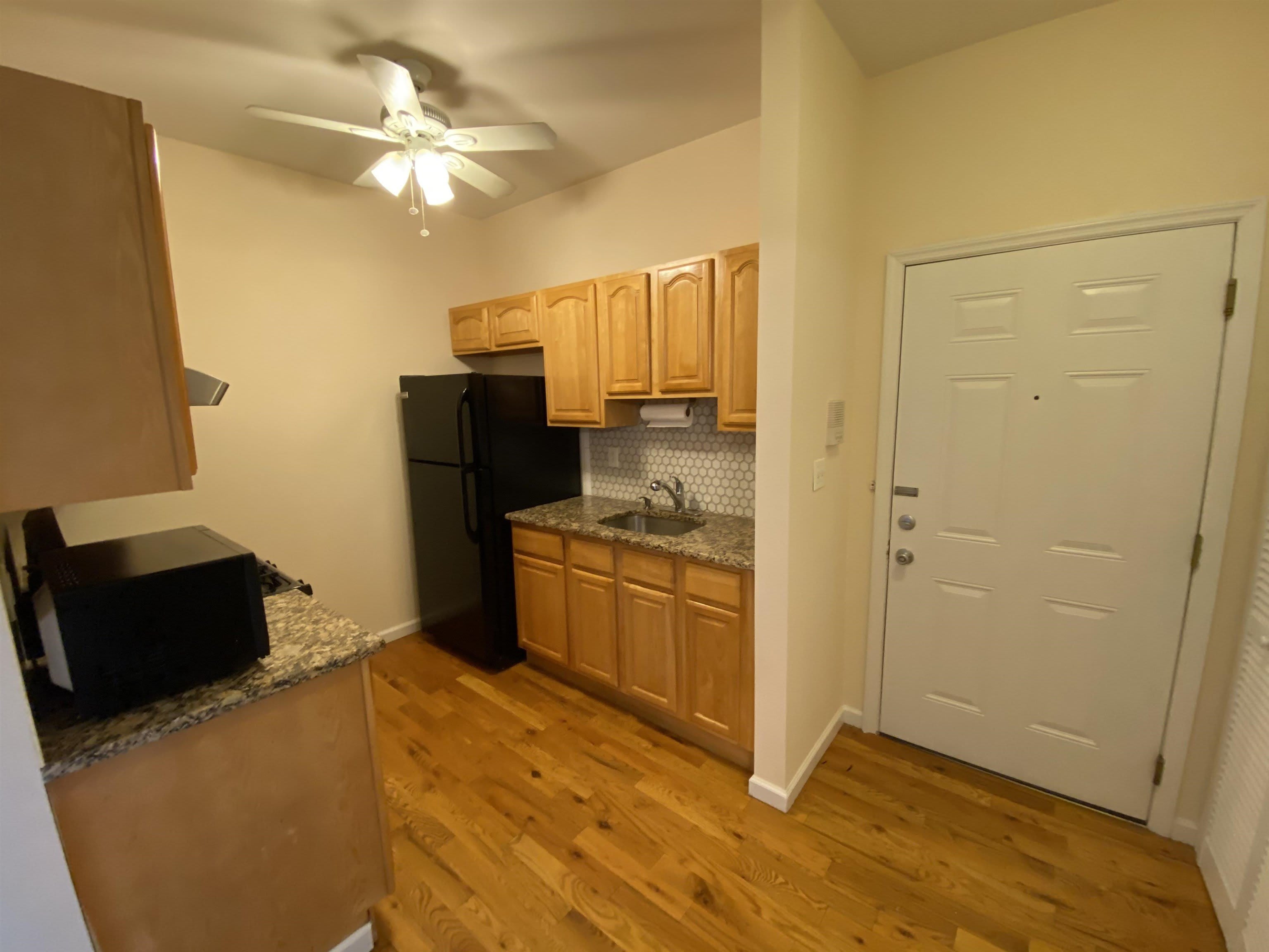 391 BROADWAY – photo 3