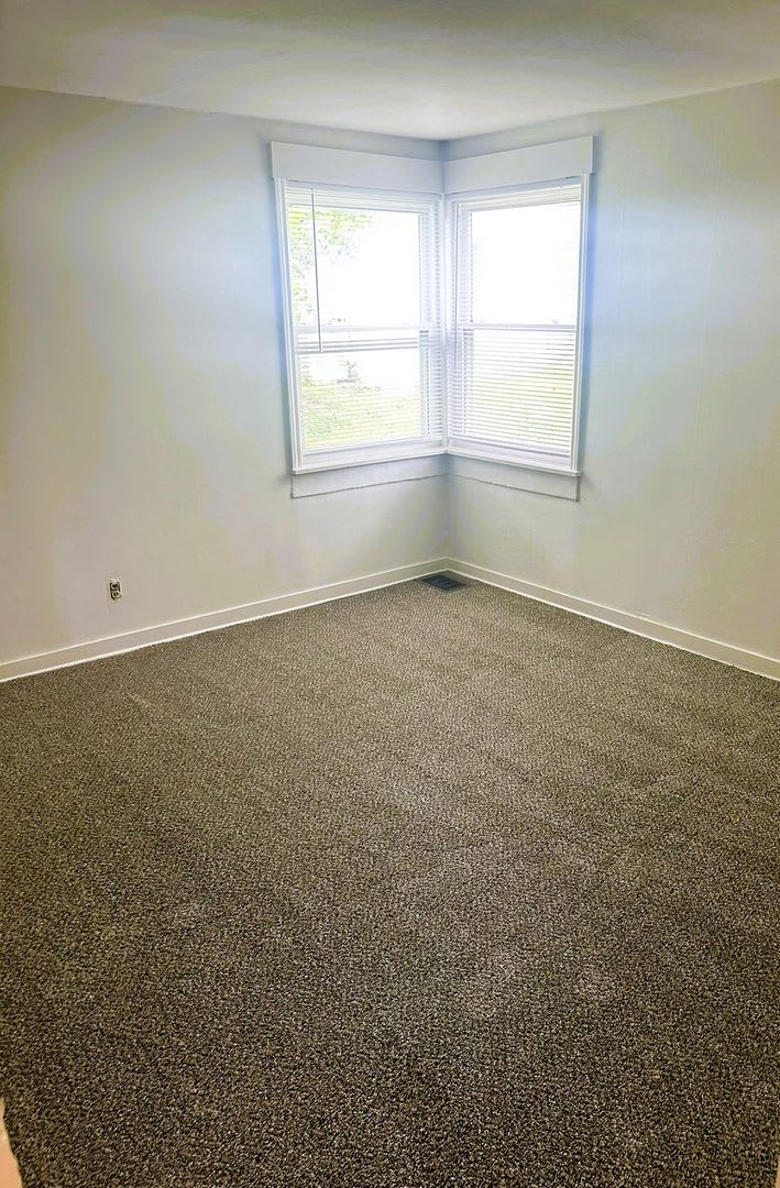 110 Capitol Blvd. – photo 4