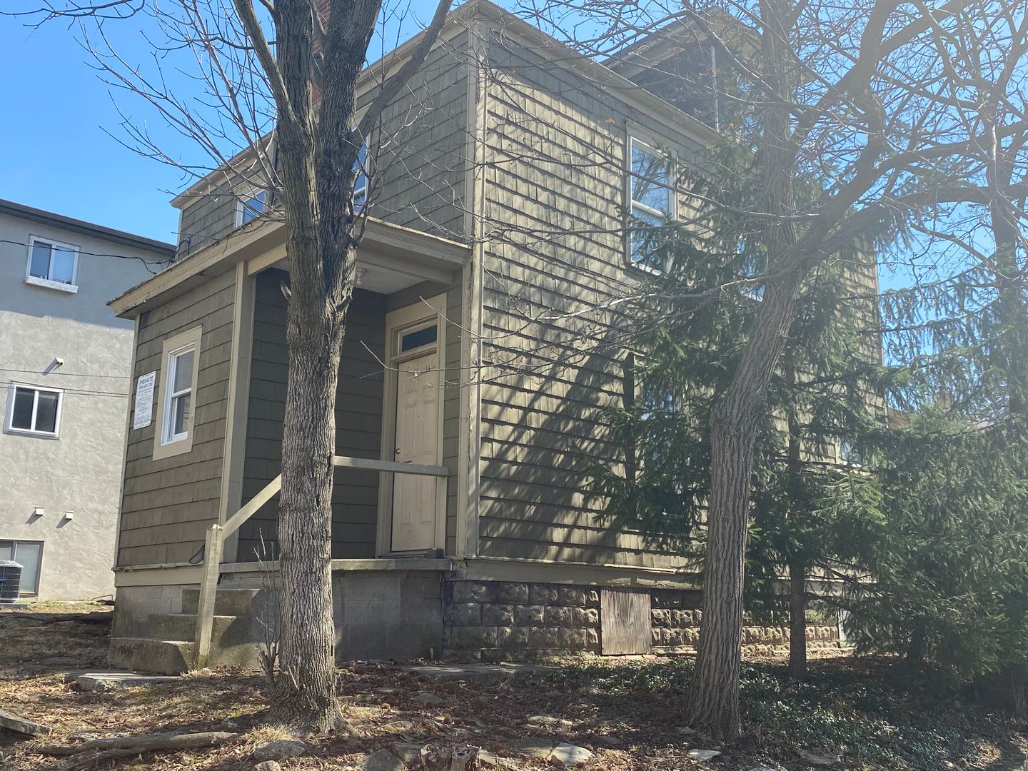 4 bedroom 2 full bath House – photo 4