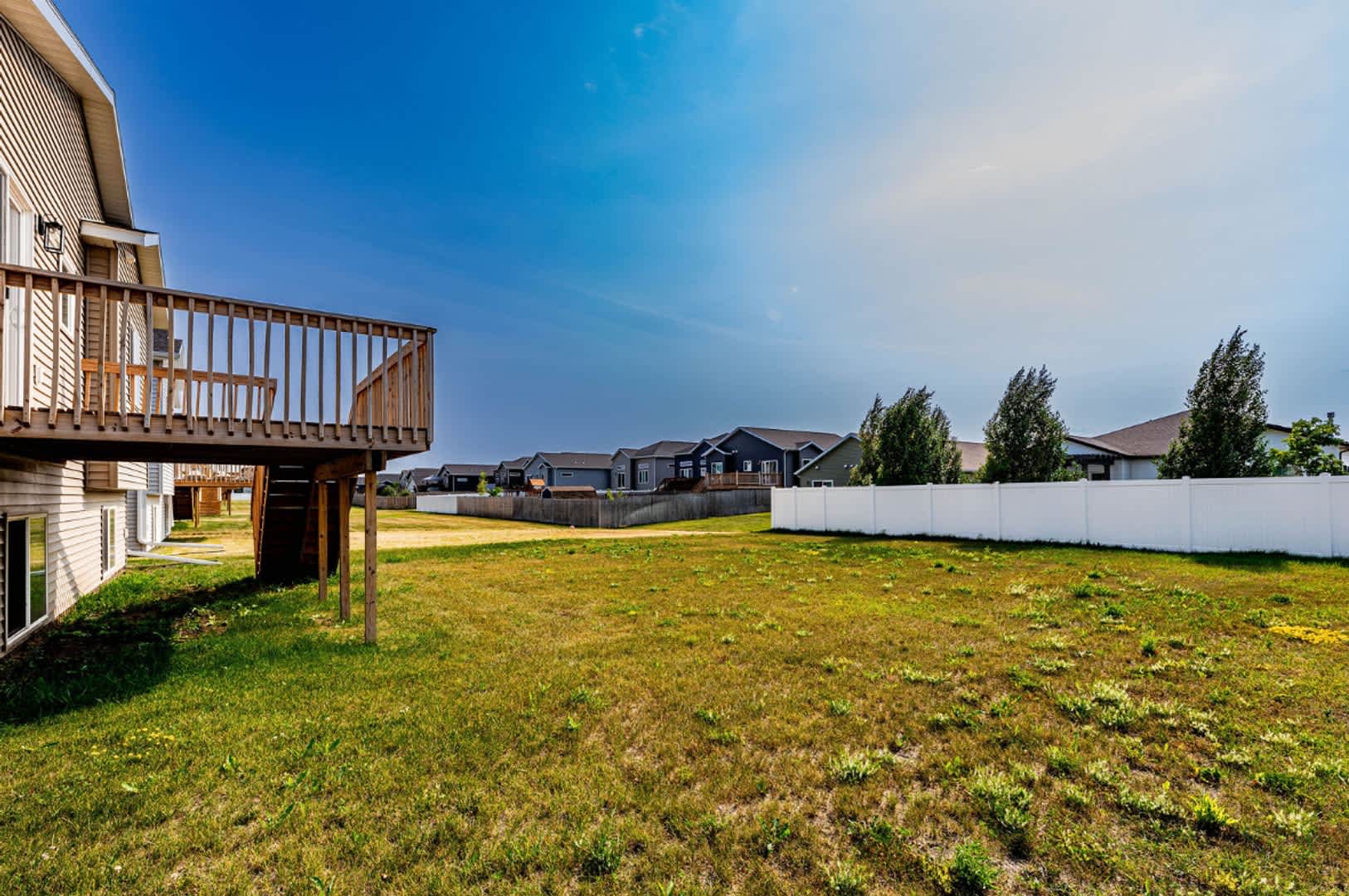 4 bedroom 2 bathroom house – photo 2